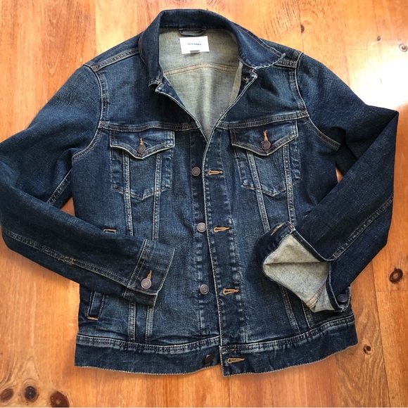 Oversized/women’s Old Navy denim jacket - Picture 3 of 4